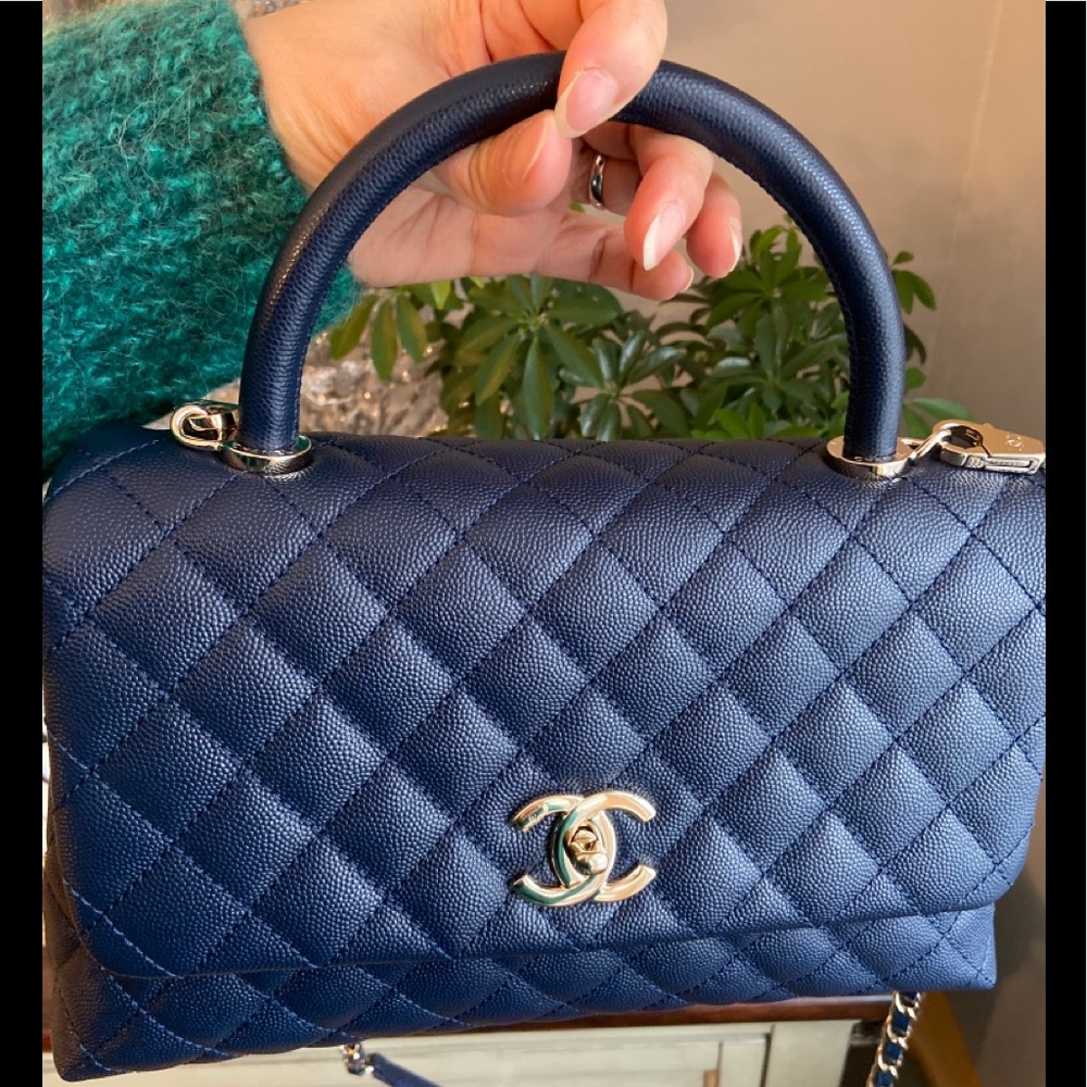 CHANEL Coco Handle - Picture 12 of 16